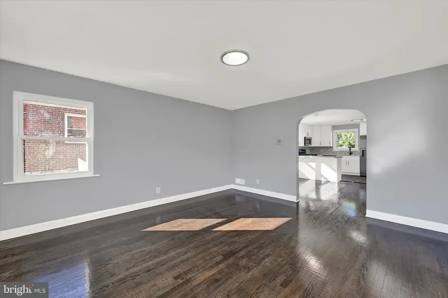 19 Belhaven Dr, Nottingham, MD 21236 - #3