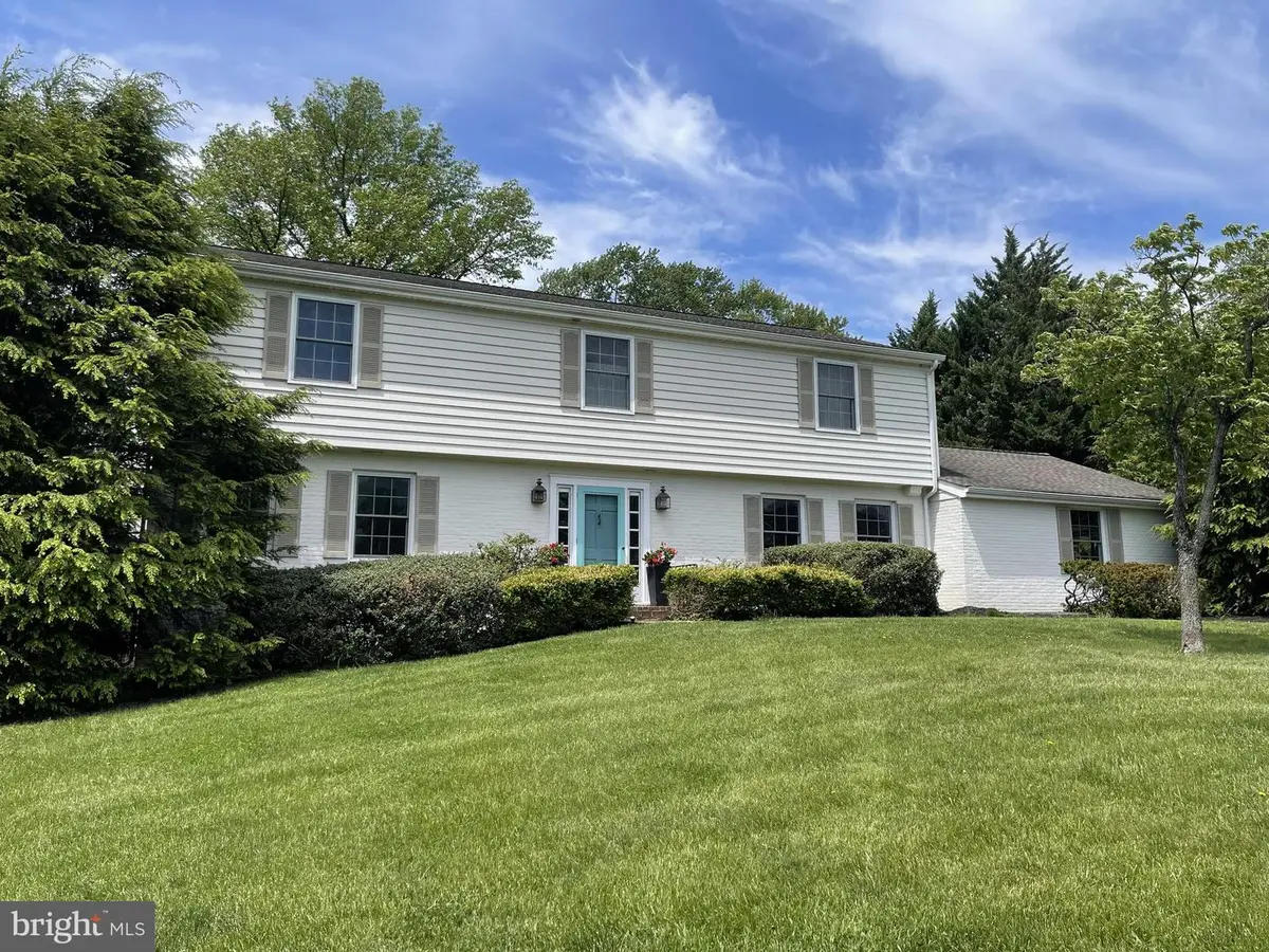 6 Candlelight Ct, Lutherville Timonium, MD 21093 - #1