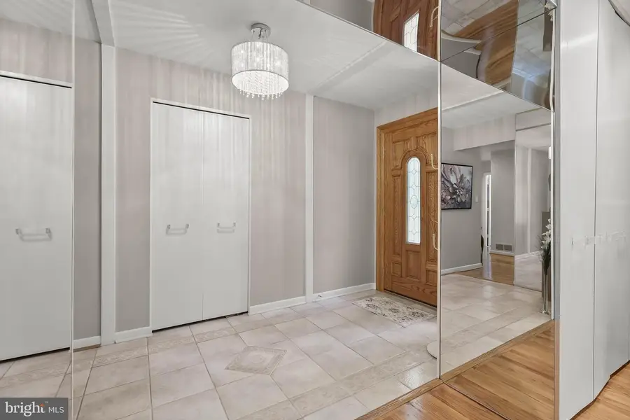 1 Whisperwood Ct, Baltimore, MD 21208 - #3