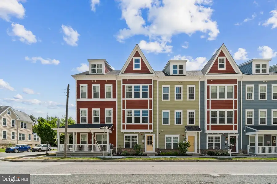 220 E Pennsylvania Ave, Towson, MD 21286 - #2