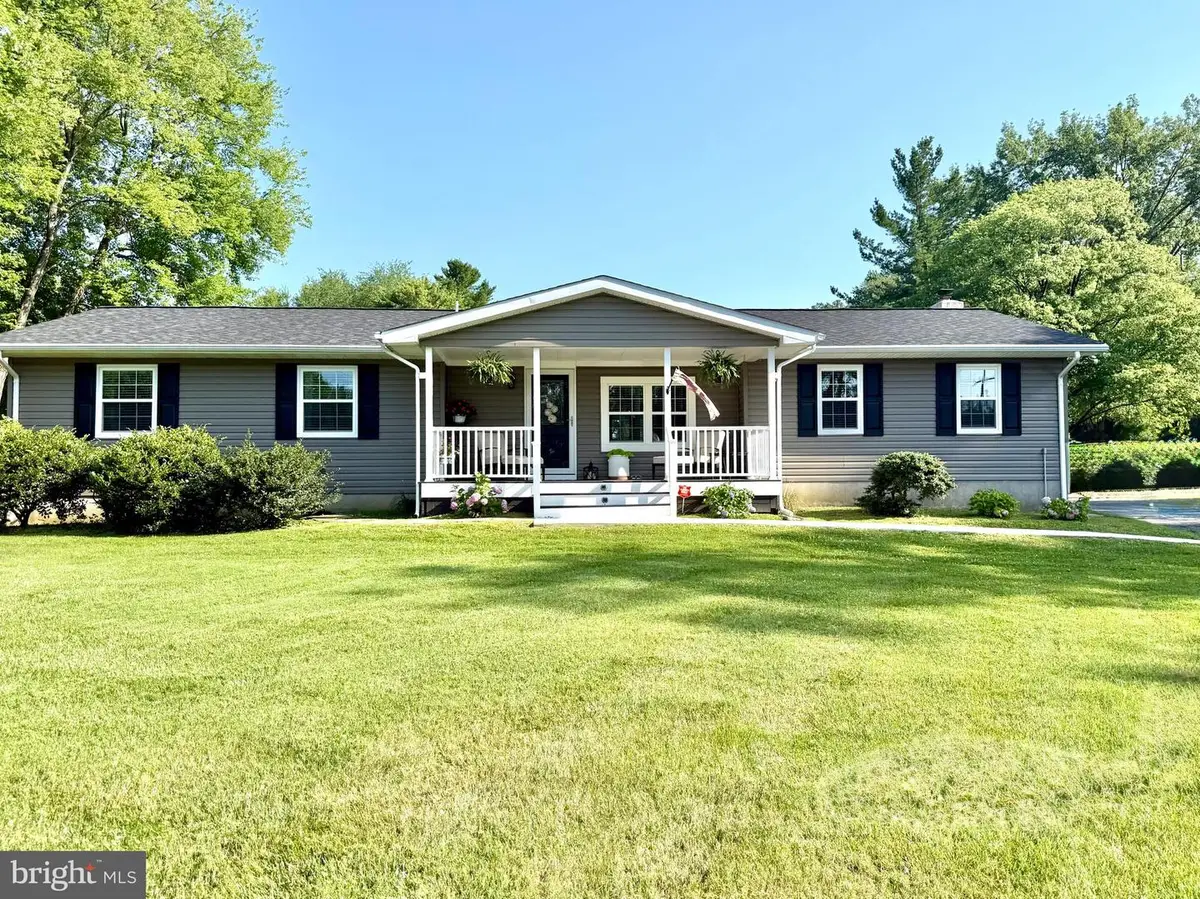 6525 Ebenezer Rd, Middle River, MD 21220 - #1