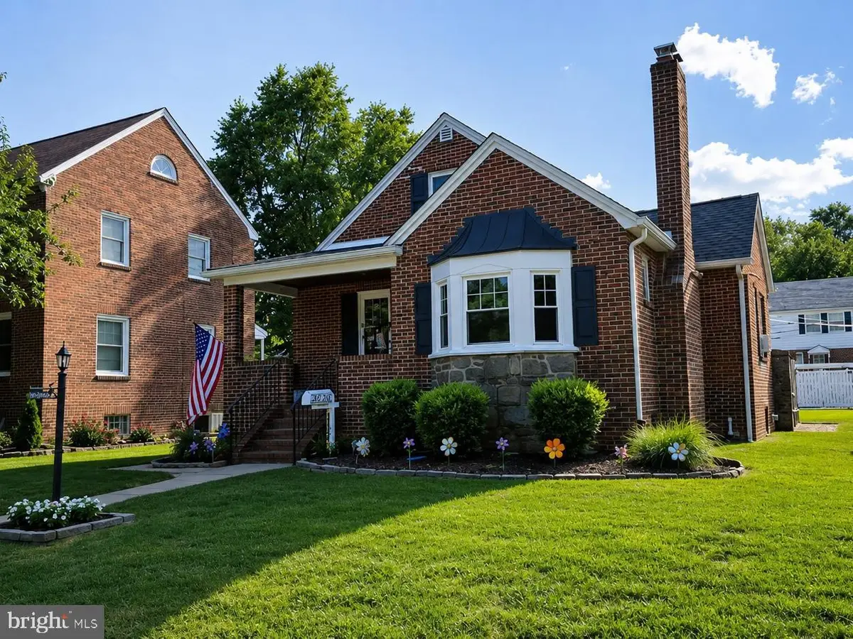 3006 Dunbrin Rd, Baltimore, MD 21222 - #1