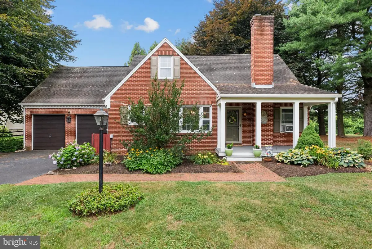 21300 Old York Rd, Parkton, MD 21120 - #1