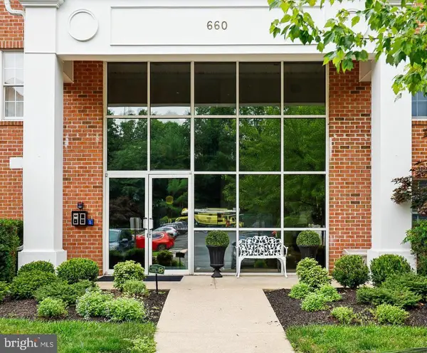 660 Straffan Dr #101, LUTHERVILLE TIMONIUM, MD 21093