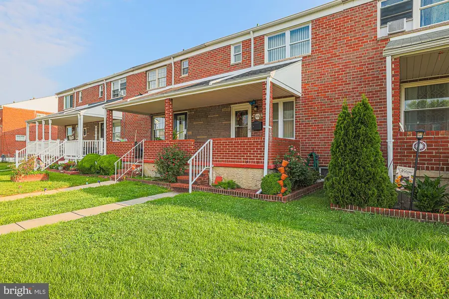 1021 Foxchase Ln, Essex, MD 21221 - #2