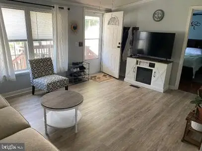 14 Thomas Ln, Sparrows Point, MD 21219 - #3