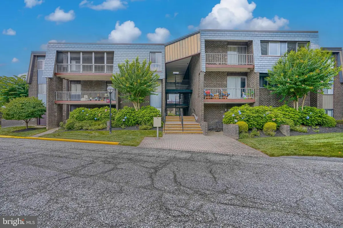 37 Stonehenge Cir #10, Pikesville, MD 21208 - #1