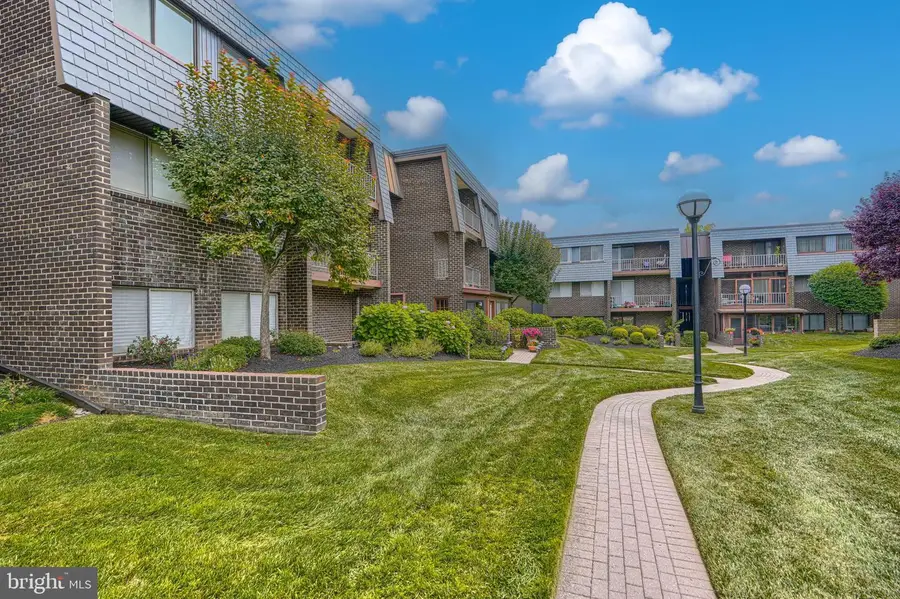 37 Stonehenge Cir #10, Pikesville, MD 21208 - #2