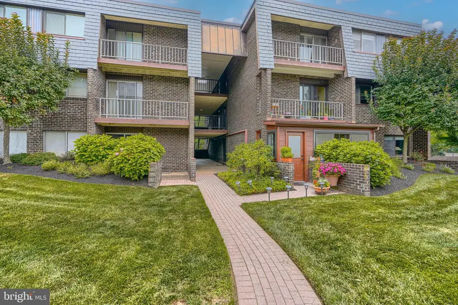 37 Stonehenge Cir #10, Pikesville, MD 21208 - #3