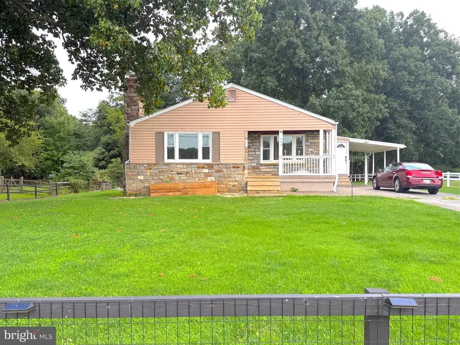 909 Chromine Rd, Reisterstown, MD 21136 - #2