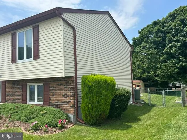 519 Fuselage Ave, Baltimore, MD 21221 - #3