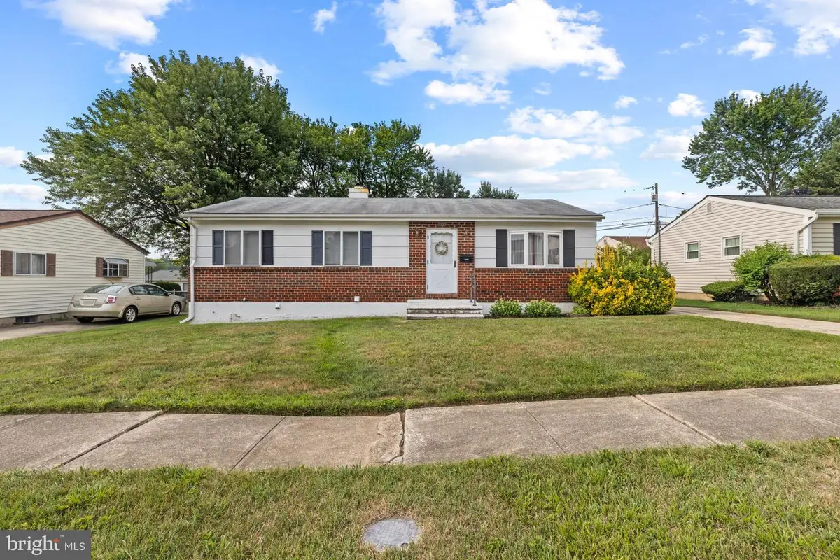 6115 Moorefield Rd, Catonsville, MD 21228 - #1