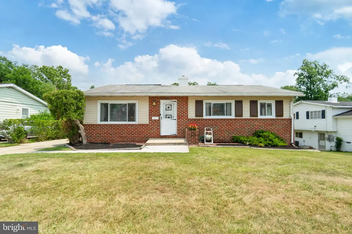 6812 Fox Meadow Rd, Baltimore, MD 21207 - #1