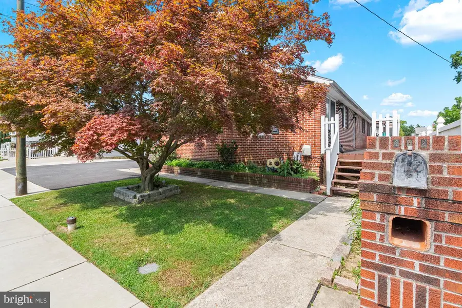 402 Delaware Ave, Baltimore, MD 21221 - #2