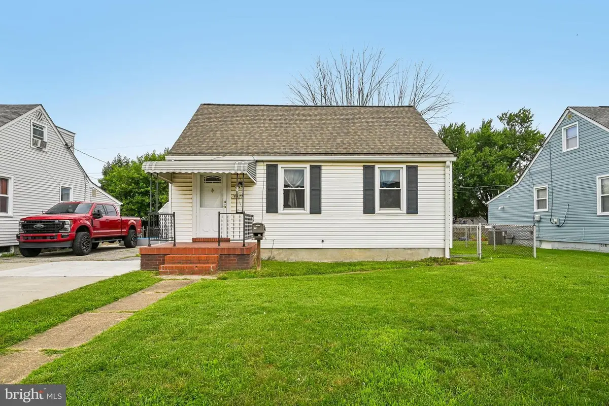 6820 Bessemer Ave, Dundalk, MD 21222 - #1