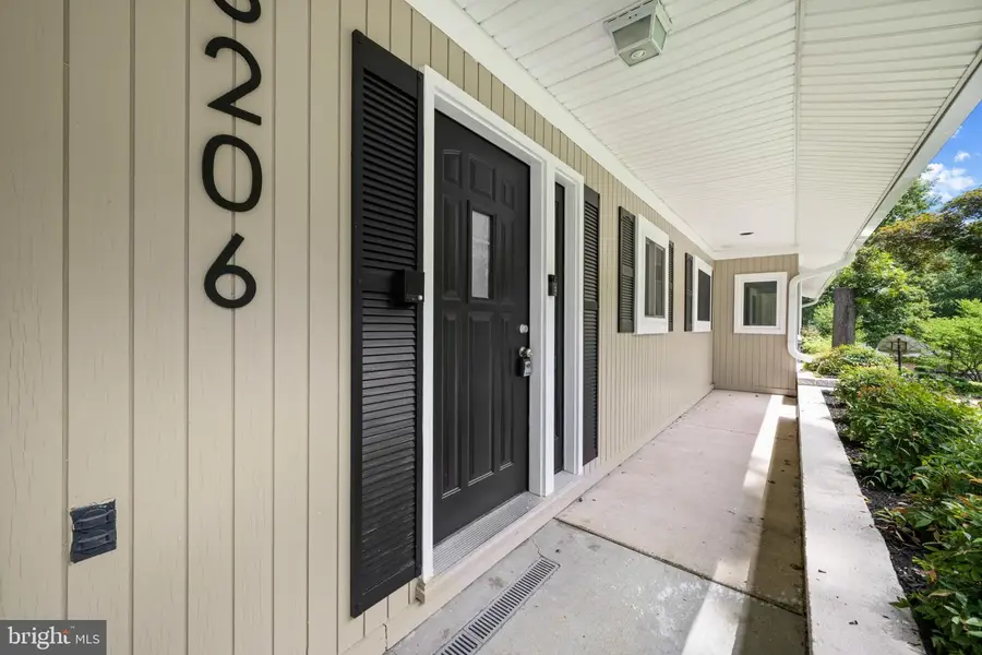 8206 Cranwood Ct, Pikesville, MD 21208 - #2