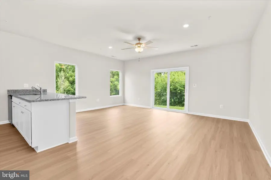 8129 Bartholomew Ct, Baltimore, MD 21206 - #3