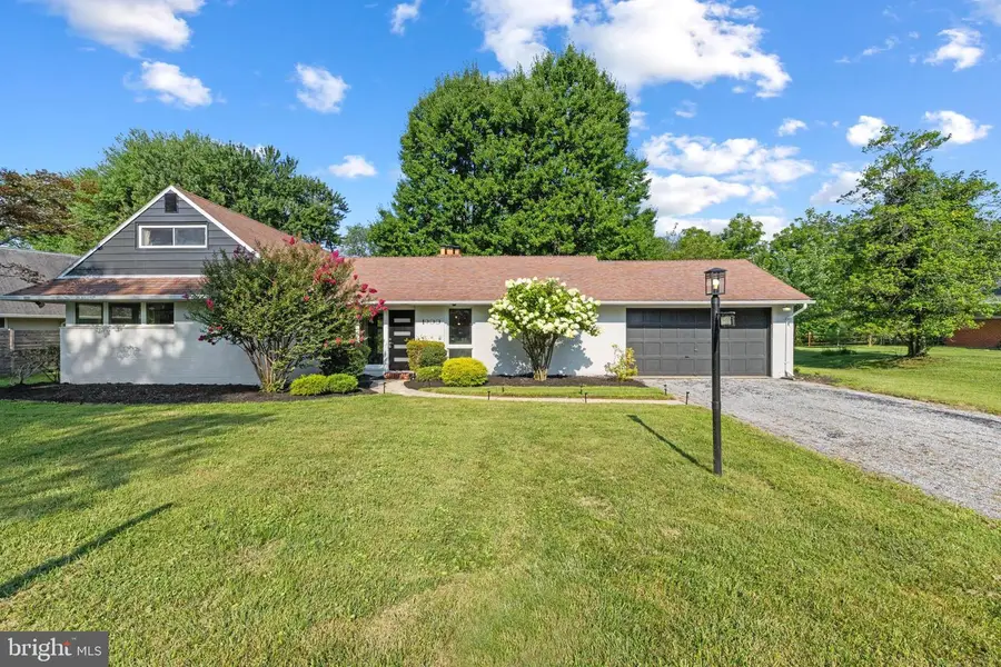 7900 Ivy Ln, Pikesville, MD 21208 - #2