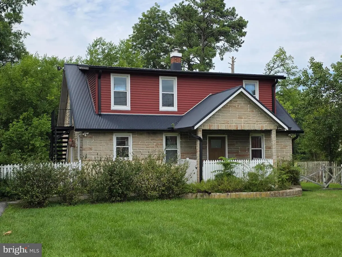 7134 Dogwood Rd, Windsor Mill, MD 21244 - #1