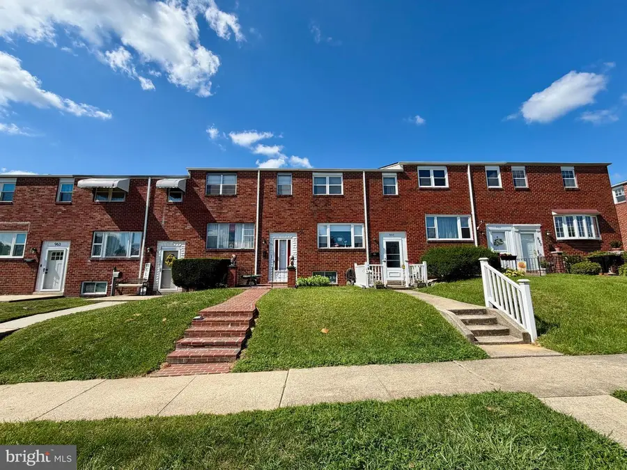 959 Regina Dr, Baltimore, MD 21227 - #2
