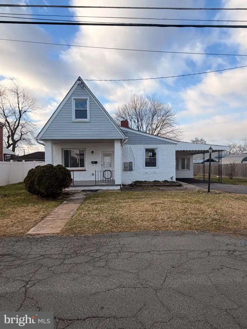 8323 Bear Creek Dr, Baltimore, MD 21222 - #1