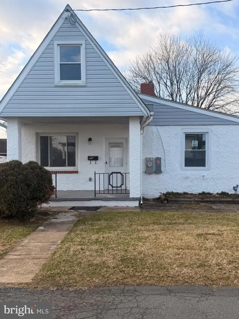 8323 Bear Creek Dr, Baltimore, MD 21222 - #2