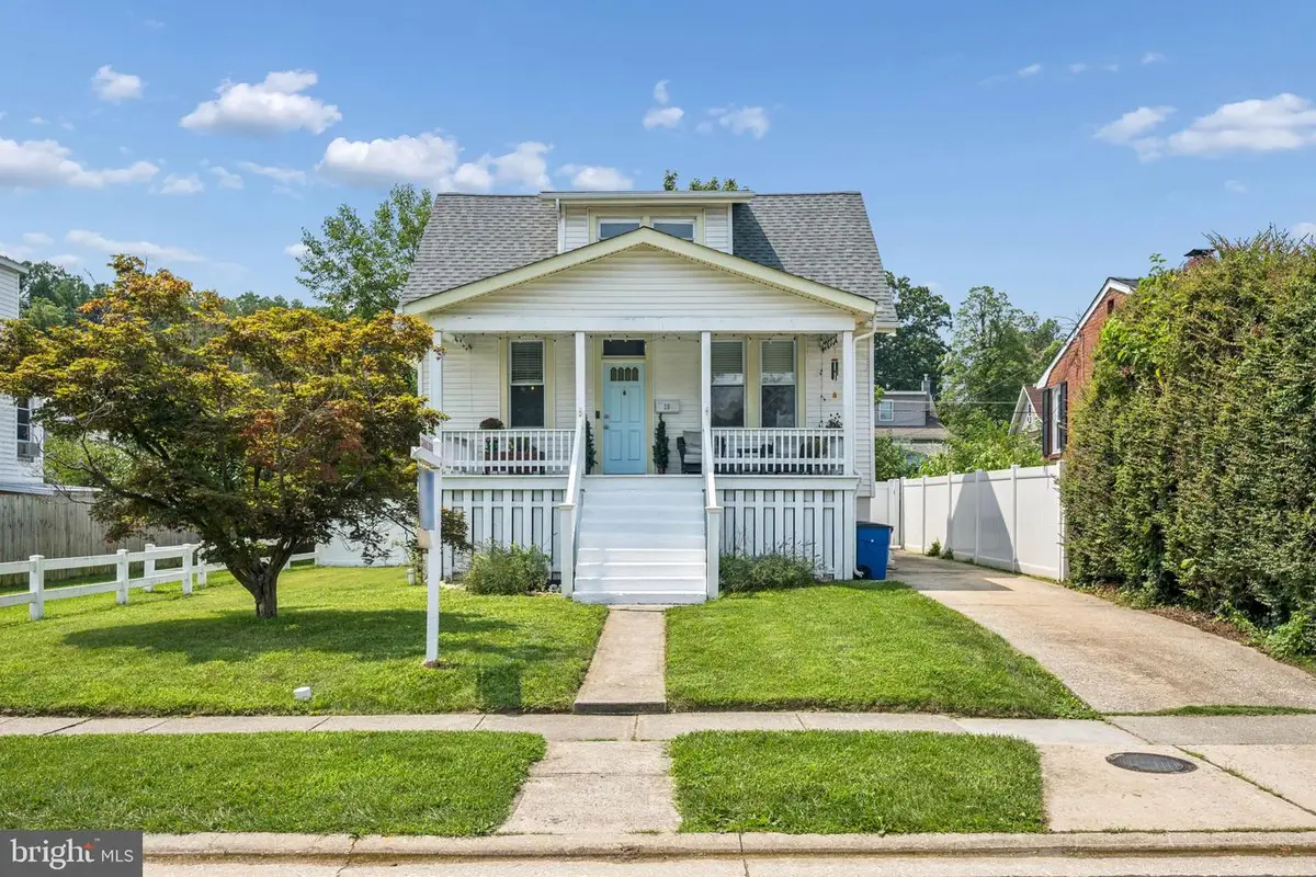 28 Ridge Rd, Catonsville, MD 21228 - #1