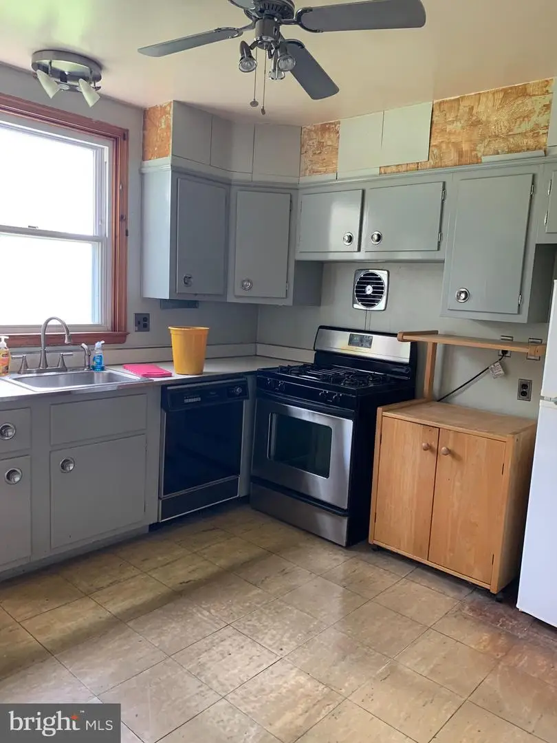 9239 Harford View Dr, Baltimore, MD 21234 - #2