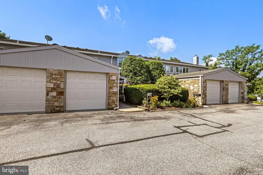 18 Stone Manor Ct, Towson, MD 21204 - #2