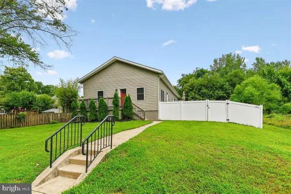 4316 Spencer St, HALETHORPE, MD 21227