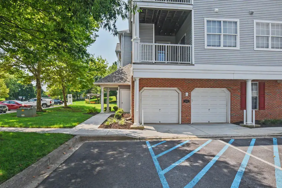 5003 Hollington Dr #201, Owings Mills, MD 21117 - #3