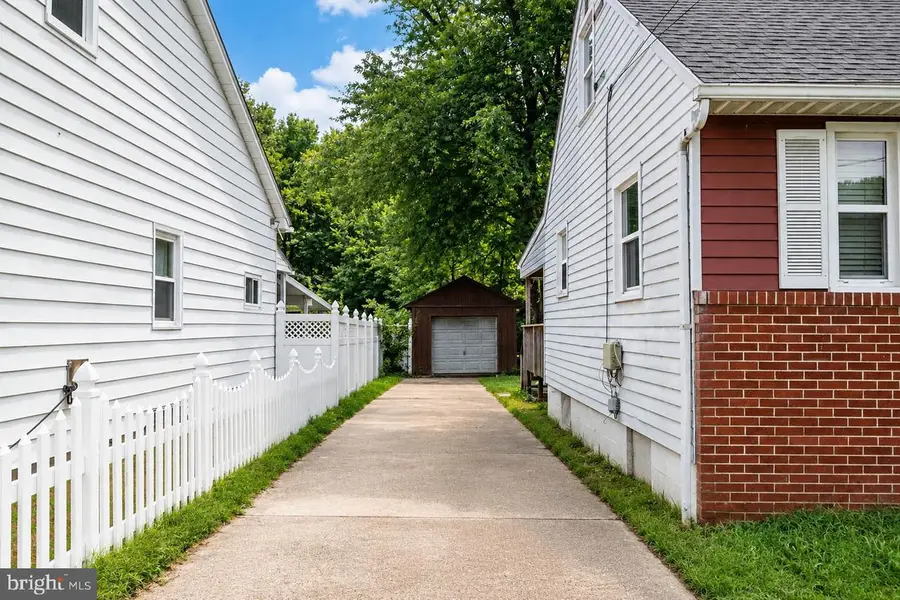 1213 E Homberg Ave, Baltimore, MD 21221 - #3