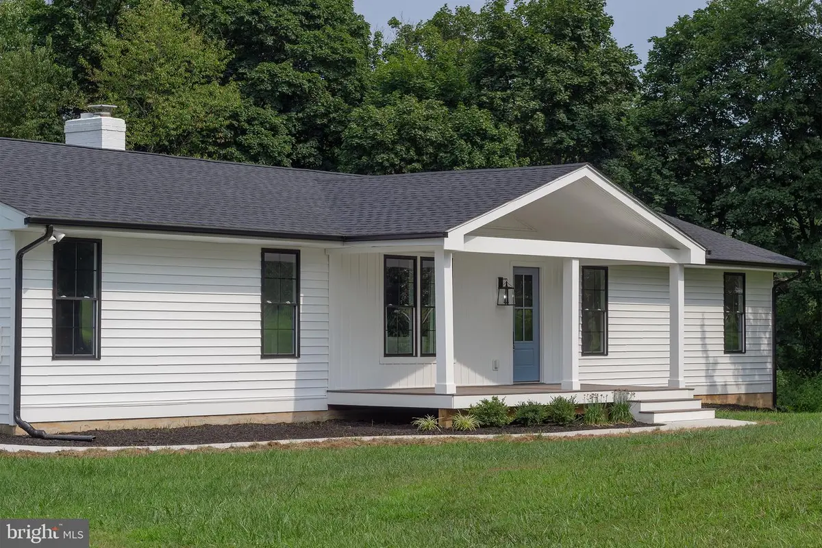 18919 Hillcrest Ave, Parkton, MD 21120 - #1
