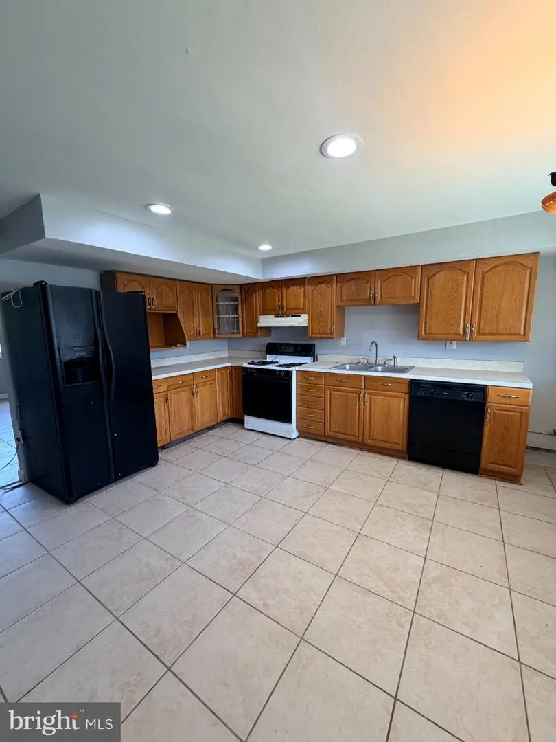 2916 Freeway Fwy, Halethorpe, MD 21227 - #3