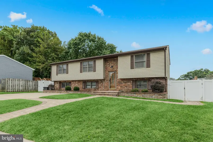 11 Horse Chestnut Ct, Baltimore, MD 21221 - #2