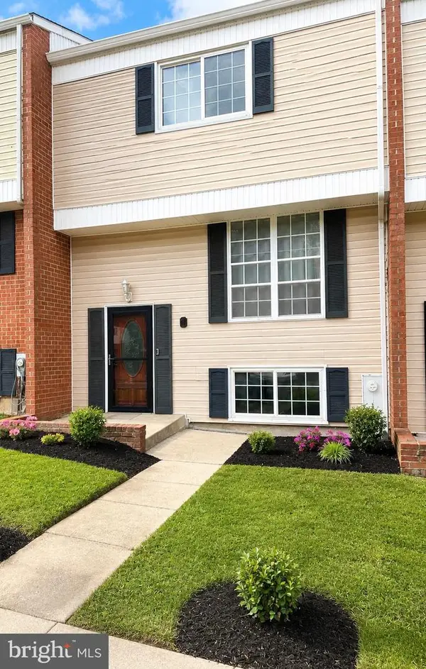 8 Rose Petal Ct, BALTIMORE, MD 21234