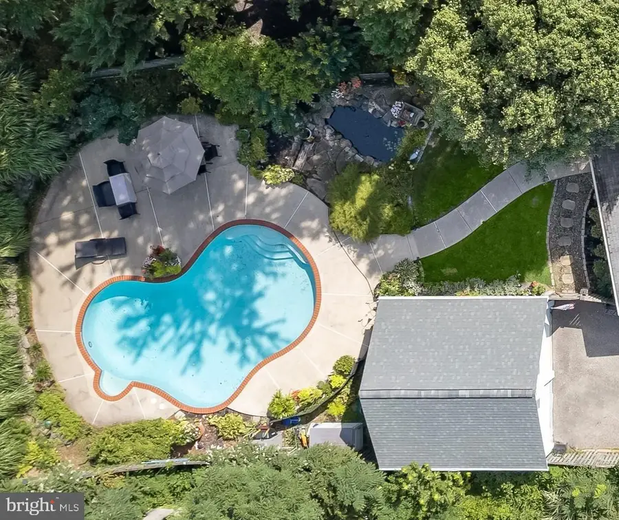 6 Park Dr, Catonsville, MD 21228 - #2