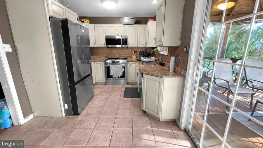 2 Harrod Ct, Reisterstown, MD 21136 - #3