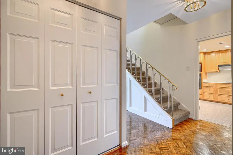 28 Allegheny Ave #2702, Baltimore, MD 21204 - #2