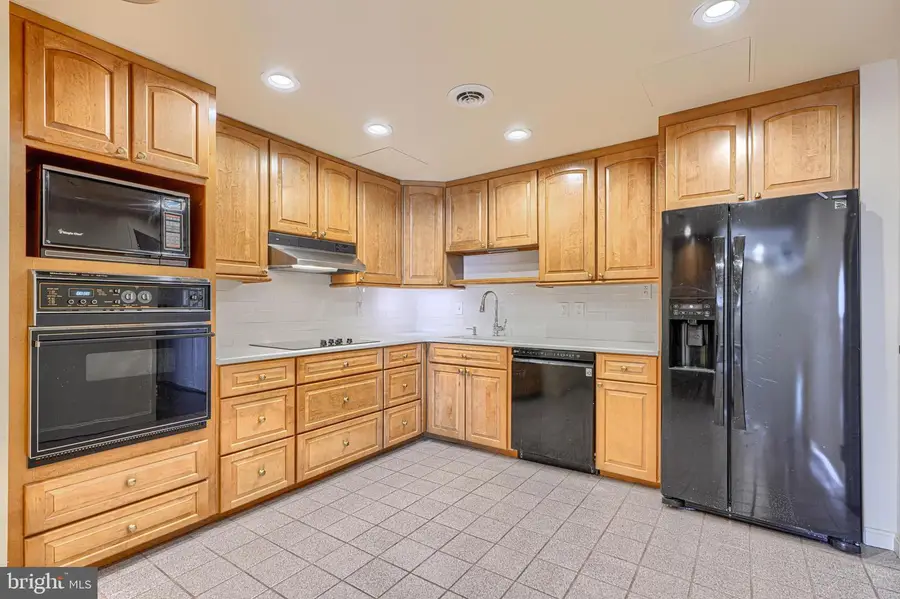 28 Allegheny Ave #2702, Baltimore, MD 21204 - #3