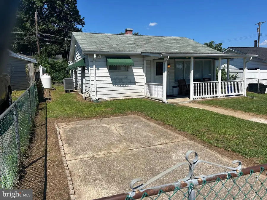 3 Dihedral Dr, Middle River, MD 21220 - #2