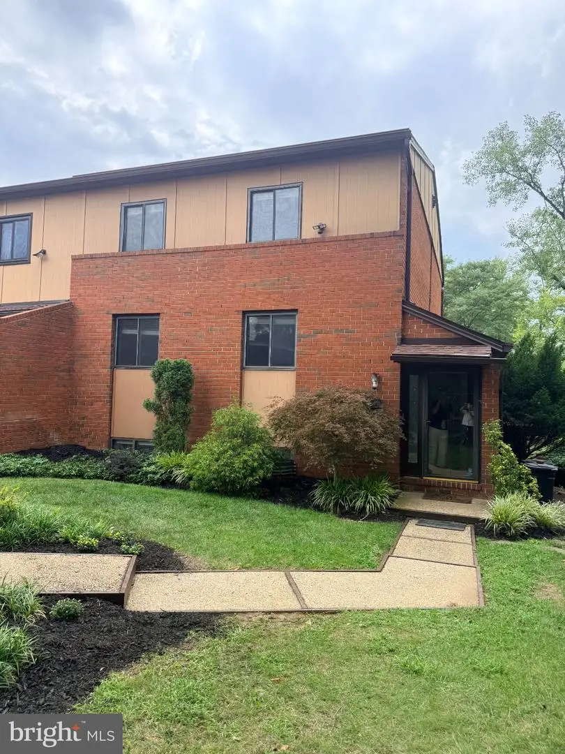 34 Lacosta Ct, Towson, MD 21204 - #1