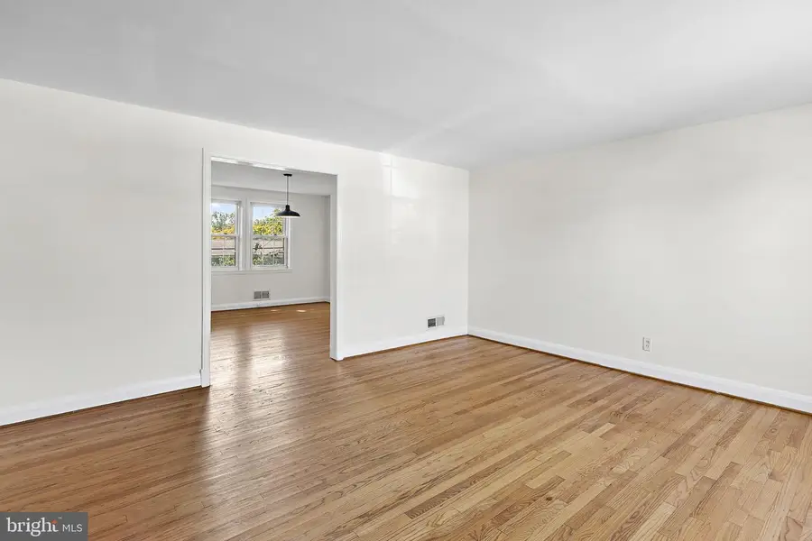 6125 Regent Park Rd, Baltimore, MD 21228 - #2