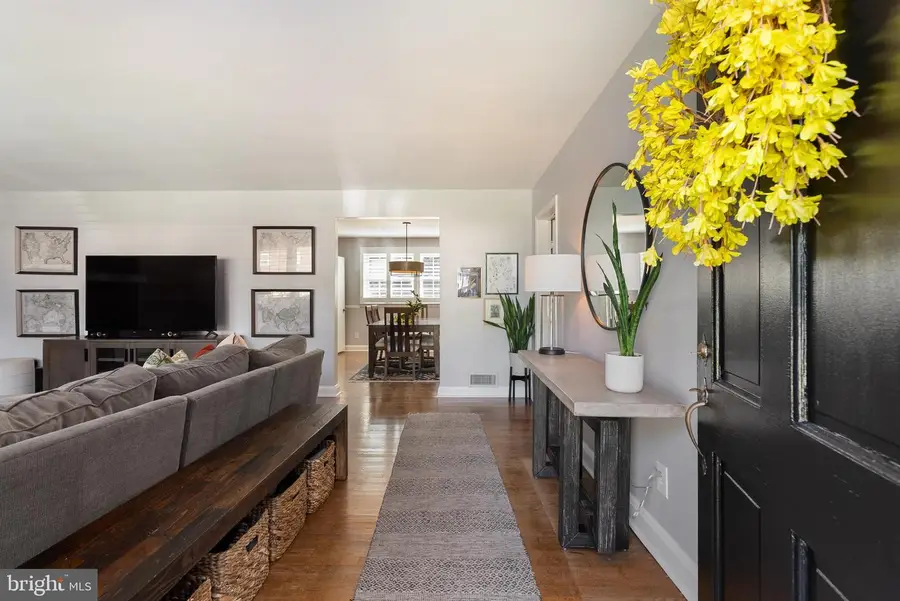 7919 Ruxway Rd, Baltimore, MD 21204 - #2
