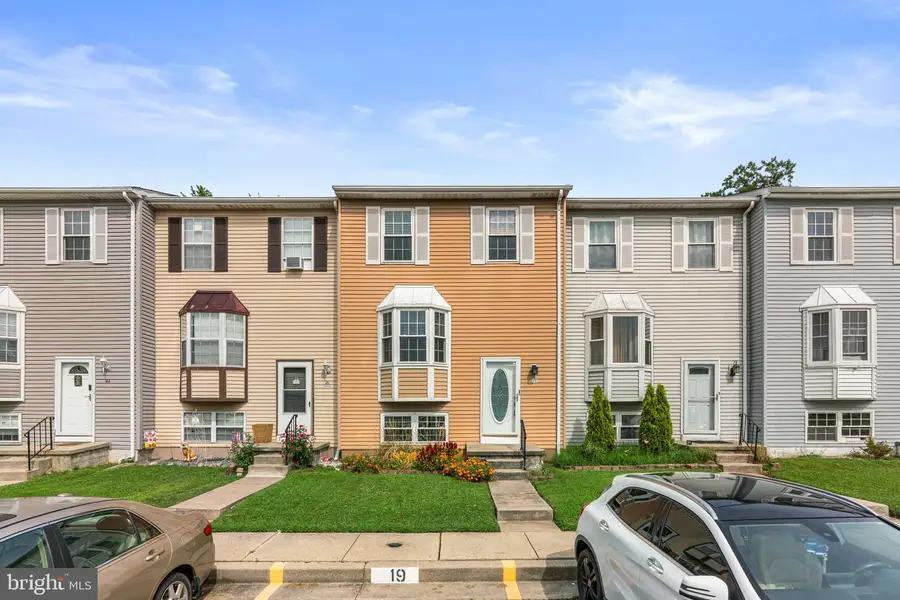 19 Joggins Ct, Middle River, MD 21220 - #2