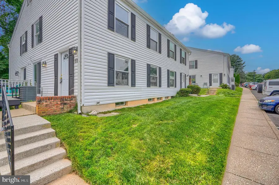 11 Brookshire Dr #b, Reisterstown, MD 21136 - #2