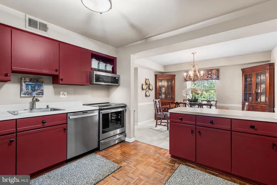 108 Castletown Rd #301, Lutherville Timonium, MD 21093 - #3
