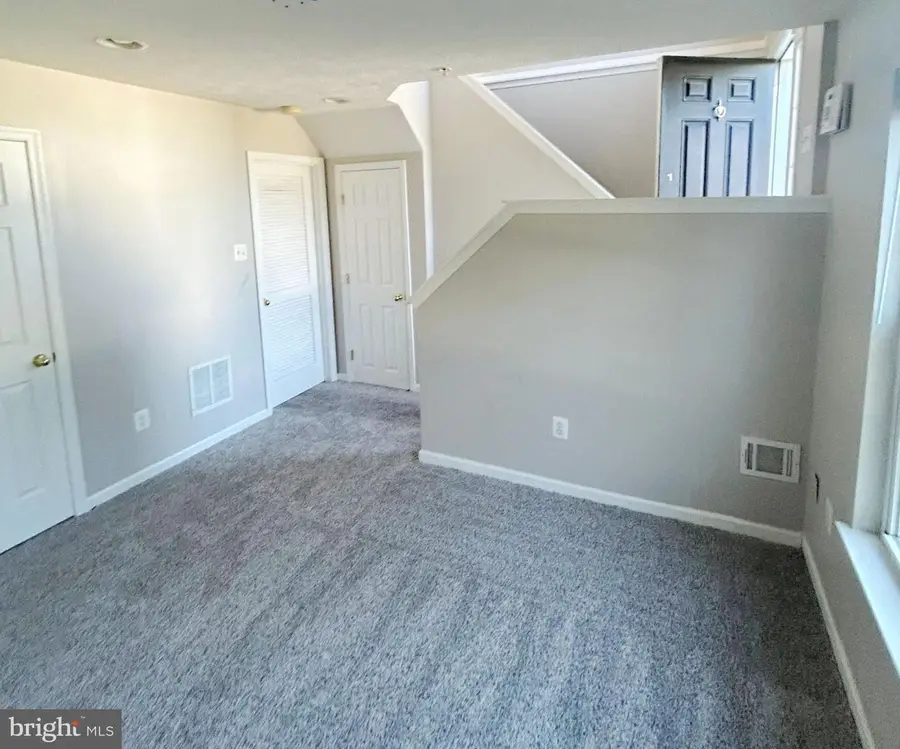 877 Middle River Rd, Middle River, MD 21220 - #3