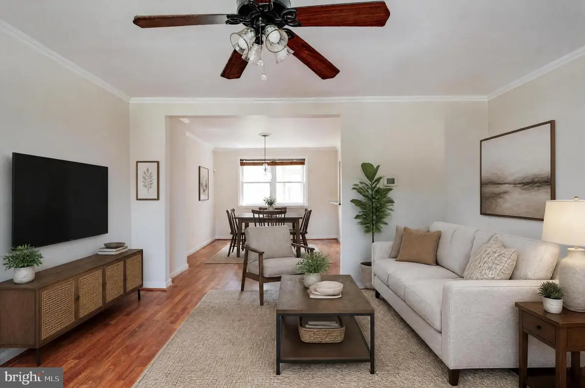 713 Eastshire Dr, Catonsville, MD 21228 - #1