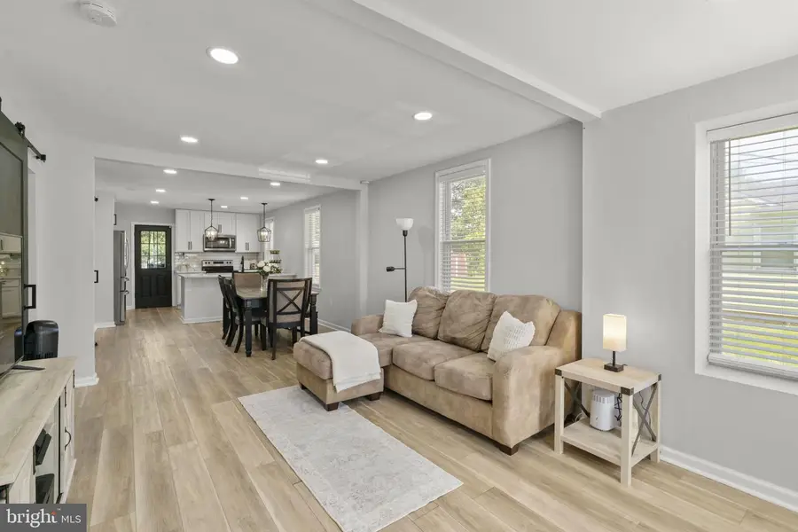 234 5th Ave, Halethorpe, MD 21227 - #2
